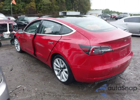 2018 Tesla Model 3 Long Range/Performance из США, поврежденный, VIN 5YJ3E1EBXJF091716